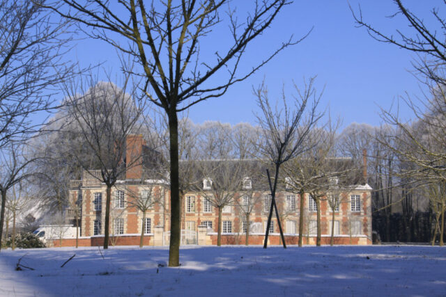 chateau_letroncq_eure_neige_hiver