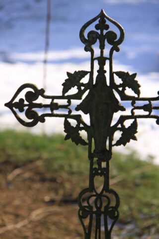 eglise_letroncq_croix